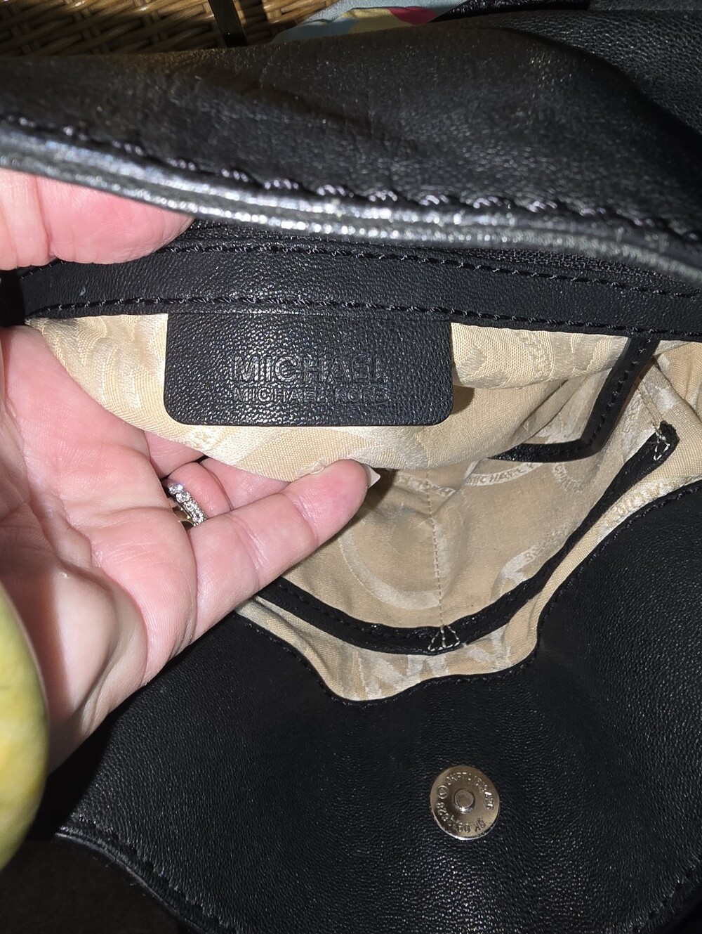 MICHAEL Michael Kors Hamilton East West Satchel In Black Pebbled Leather PLC - Picture 9 of 13